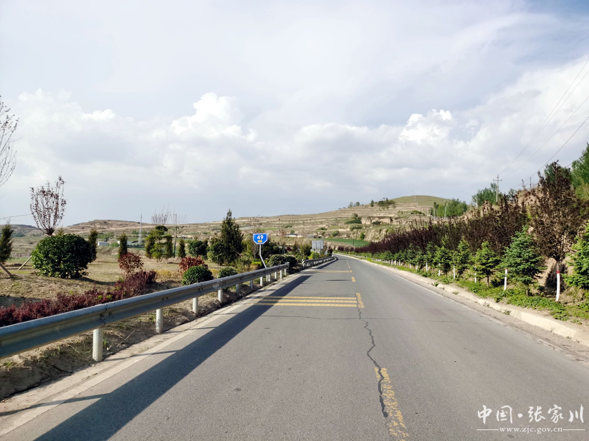 【创卫在行动】梁山镇:向美而行  绘就和美乡村新画卷