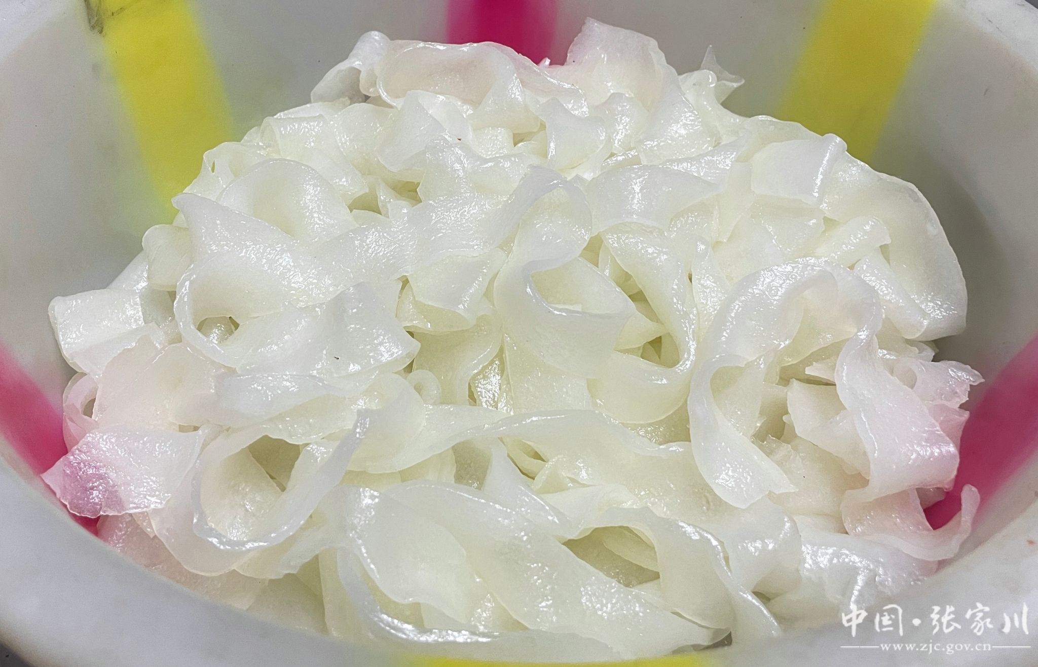 西北的碳水盛宴张家川美食麻辣烫之手擀粉