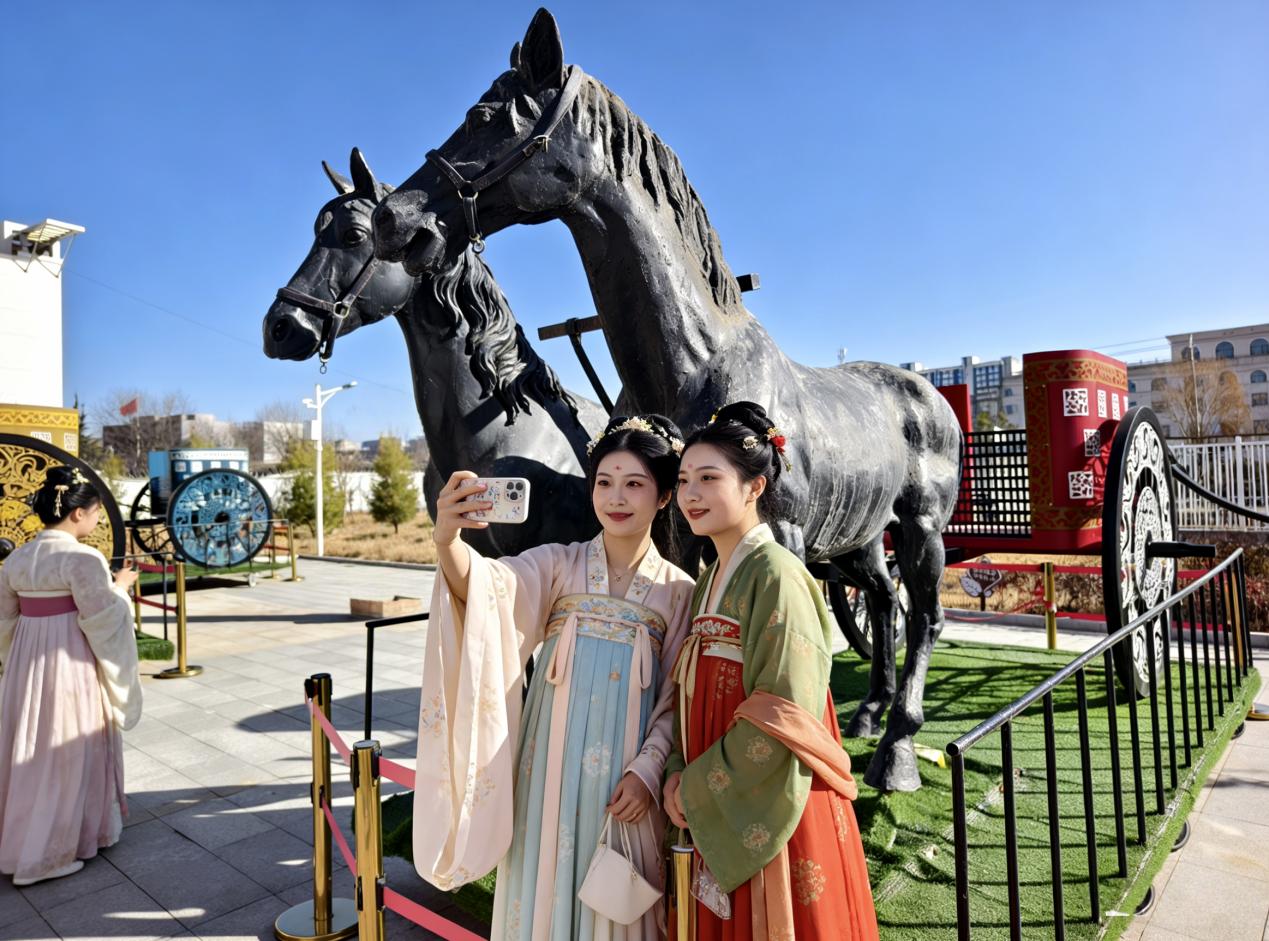 【新春走基层】天水张家川:车辚马萧迎丙午